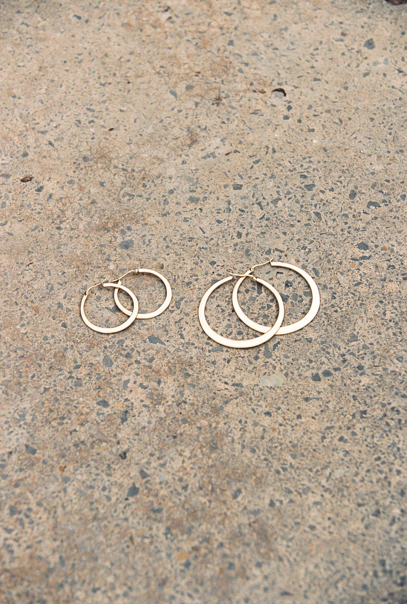Big gypsy hoop gold plated (30mm) - Image 7