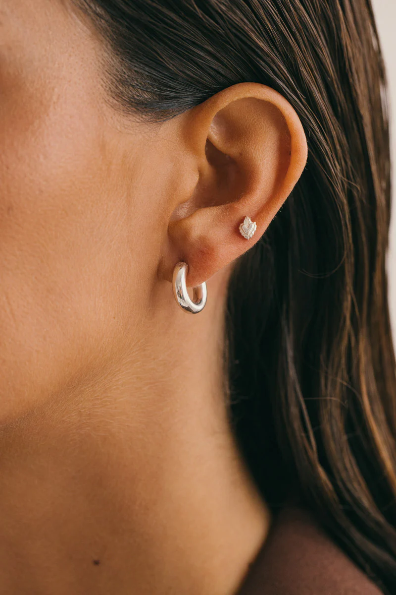 Flaming heart stud earring silver  - Image 4