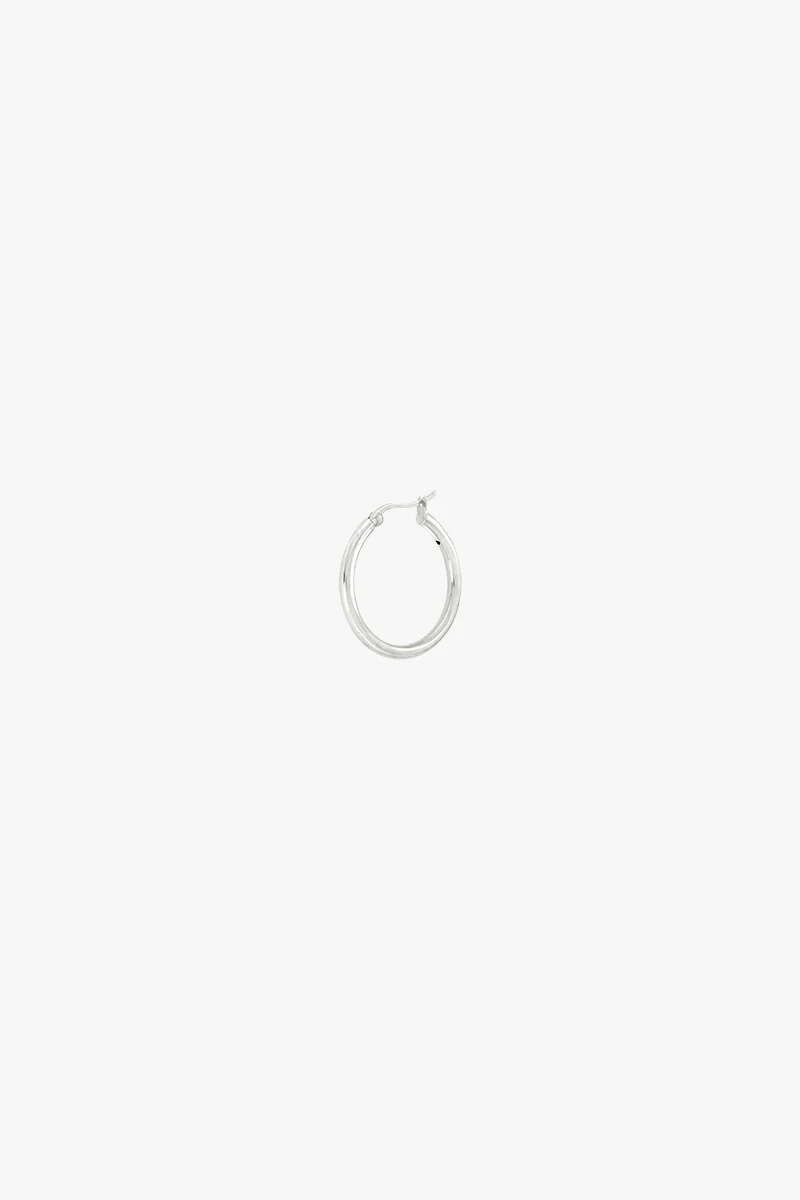 Wild classic earring silver small (25mm) - Image 9
